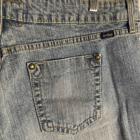 Levi Strauss signature women's denim short size 18 - Picture 6 of 11